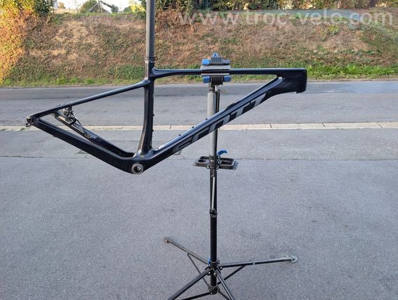 Cadre VTT scott scale carbone 930