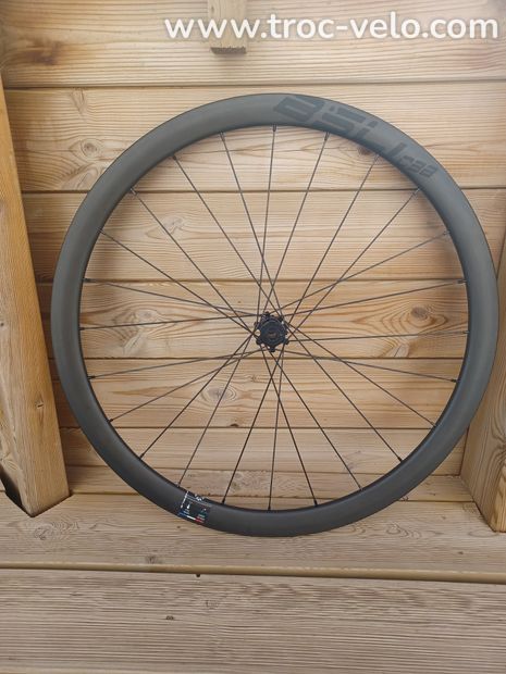 Paire de roues carbone Basaltwheels c38 - 1