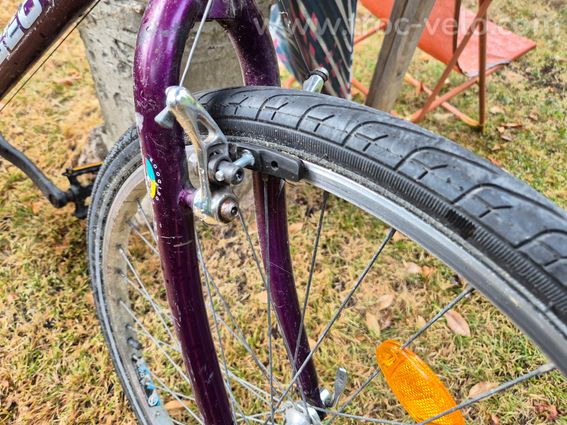 Vélo Peugeot Explorer 10 violet vintage – VTC / ville – Equipé commuter - 2