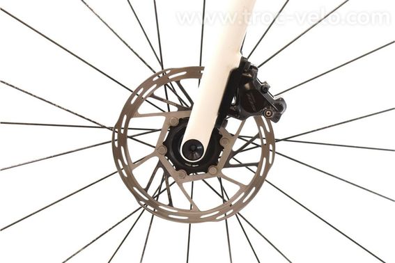 Produit Reconditionne    Specialized Aethos Comp Di2 12v    Blanc   Velo De Route   Tres Bon Etat - 7