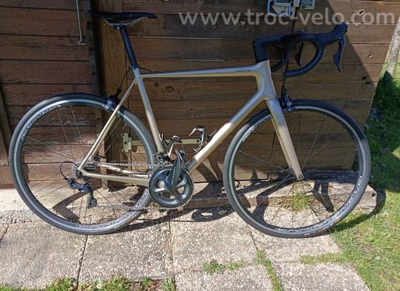 origine 400 ultegra : une paire roue carbone campagnolo bora wto et une paire alu campagnolo zonda - 2