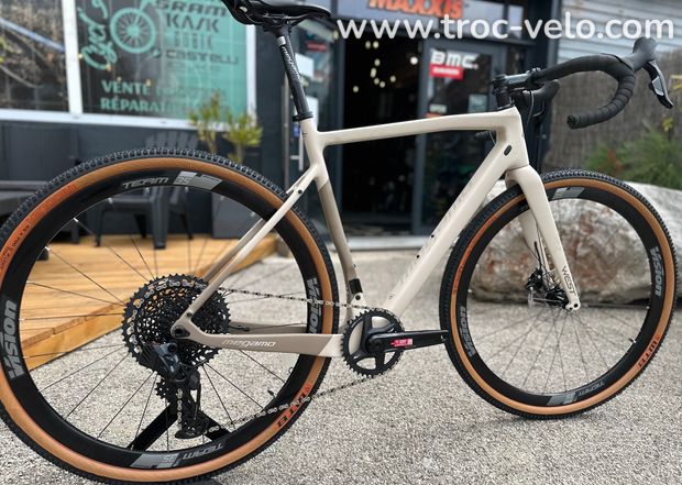 Gravel Megamo West 10 - 2