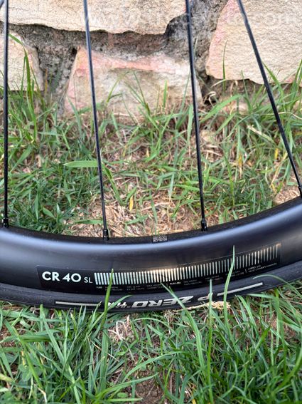 Roue carbone bmc cr 40 sl neuve  - 2