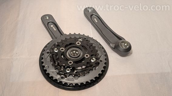 Pédalier triple SHIMANO ALIVIO - 22/30/40 - octalink – 9V - 2