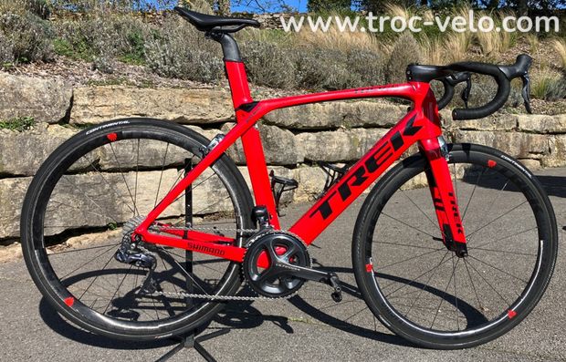 Velo route carbone Trek Madone serie 9 + avec 2 paires de roue carbone comprises - 3