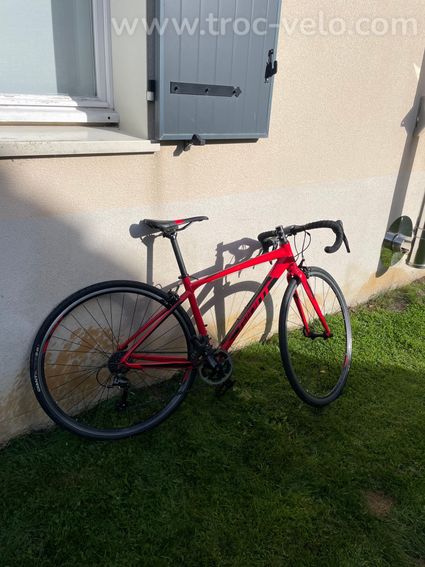 Vélo de route Giant Contend - Taille XS - Shimano Claris - 2