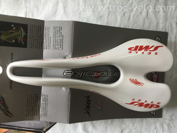 Selle vélo SMP ,carbone, état neuf ,395€ - 2