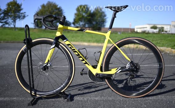 Giant TCR Advanced SL M Edition Legends Once Team - 3