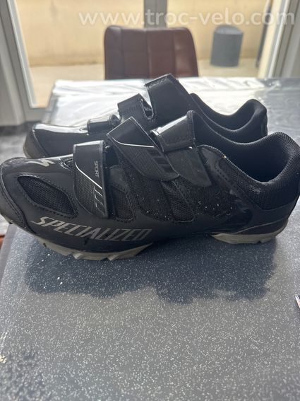 Chaussure special - 2