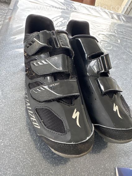 Chaussure special - 3