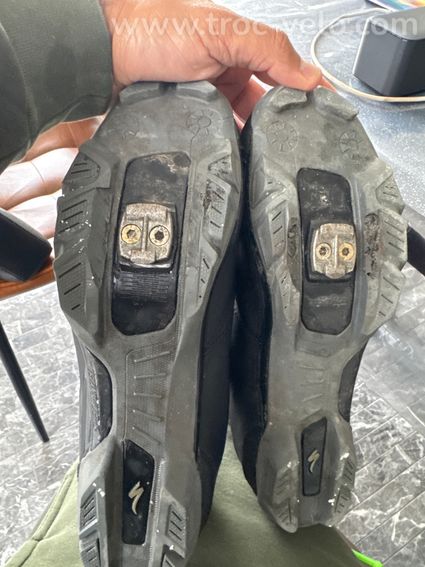 Chaussure special - 4