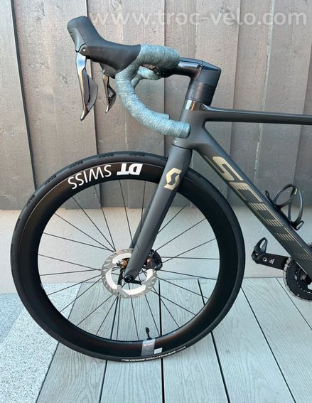 Scott Addict RC 15 – 2024 – Ultegra Di2 – DT Swiss ARC 1400 80 mm ‎ - 2