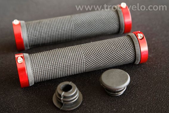 Poignées avec bagues de blocage en aluminium anodisé rouge Ø30 / Ø22 x 130 mm - Neuves - 3