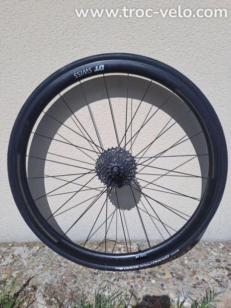 Roues DT swiss 1400 Spline 35 à pneus - 1