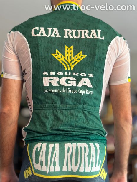 Maillot, cuissard et chaussettes Caja Rural d’Amets Txurruka - 2