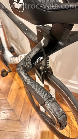 FACTOR SLICK 2026 - 10