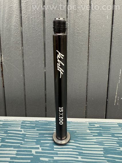 Axe Kabolt