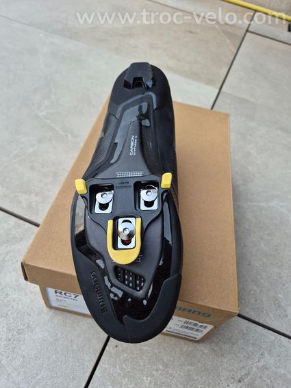 SHIMANO DYNALAST RC7 - TAILLE 43 - 2