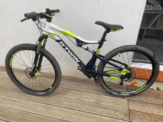 VTT Rockrider 560S taille M (vendu avec la pompe pour suspension)