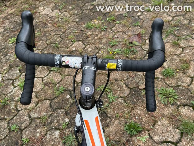 Vélo course Giant Aluxx SL Fluidform taille S - 8