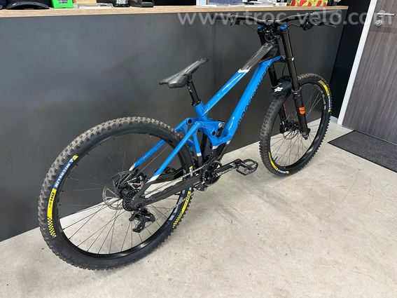 DH Mondraker Summum Carbon R 2023 - 2