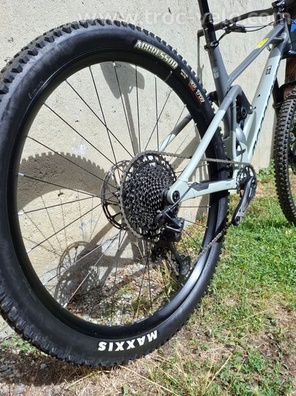 VTT MONDRAKER RAZE - 12