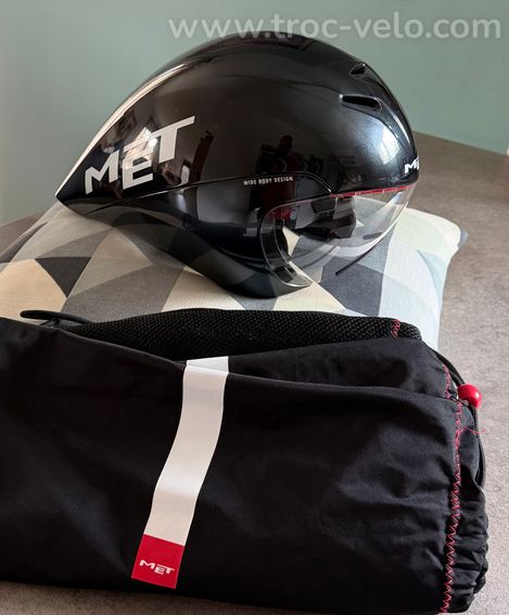 Casque Met Drone Wide Body noir taille M