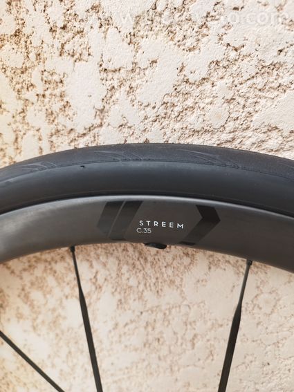 Paire roues carbone Newmen Streem C.35 C.38 VONOA rayon carbone - 2
