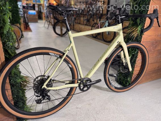 Gravel Megamo Jakar - 2