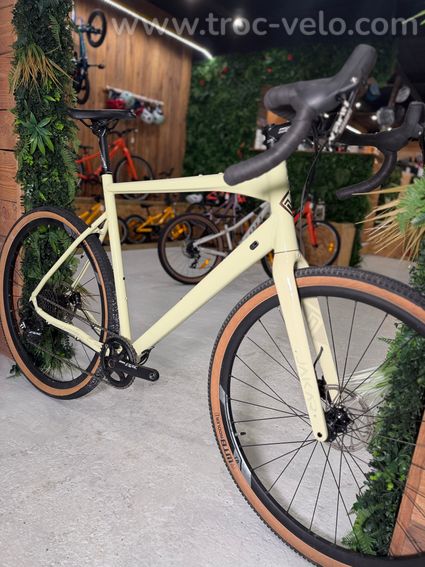 Gravel Megamo Jakar - 3