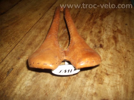 Selle SMP Evolution blanche proche du neuf + 2 autres - 9