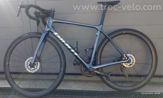 VELO GIANT TCR ADVANCED PRO 1 DISC Di2 12v
