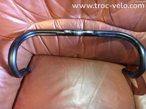 Cintre anatomique point racing 440mm. Livraison offerte ! - 1