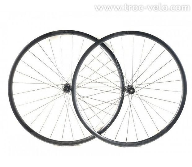 Roues Syncros RP2.0 Disc 28 rayons  - 1