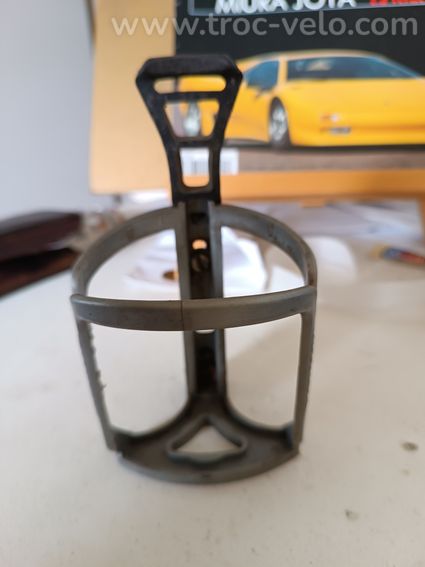 Porte bidon pioneer gris - 2