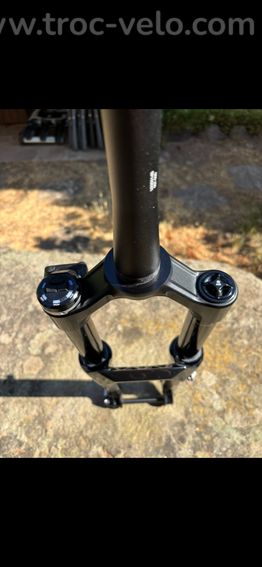 Fourche RockShox Lyrik Ultimate Flight Attendant 160mm - 6