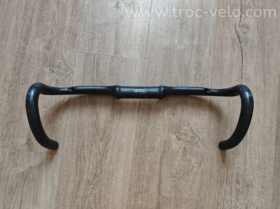 Cintre carbonne aéro 44cm - 2