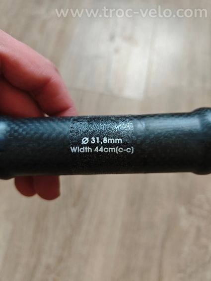 Cintre carbonne aéro 44cm - 3
