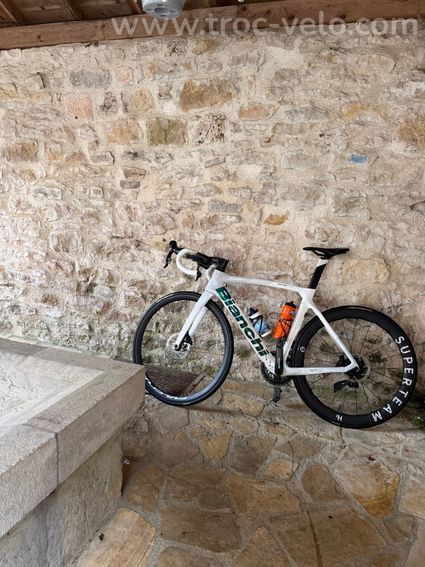 Bianchi oltre 4 - 2
