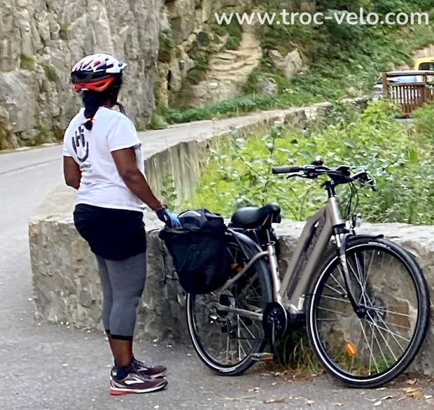 Vélo nakamura femme vae 60nm 70 km 23 kg batterie 375 w - 2