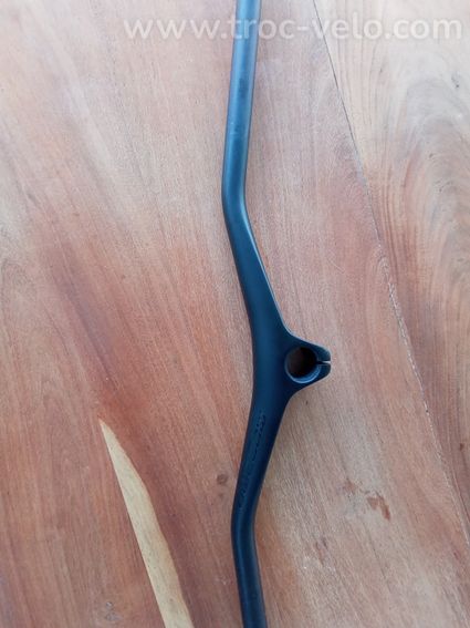 Cintre VTT combo carbone mégamo.