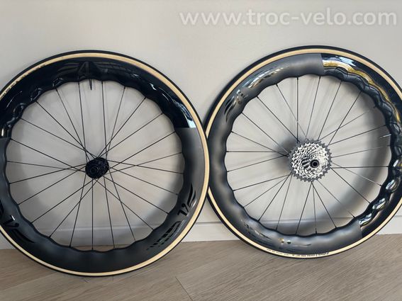 Paire roue VDZ 65mm WRX haut de gamme