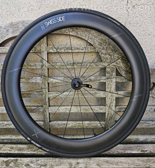 Roue avant SWISS SIDE HADRON² 625 Freinage patin - 2