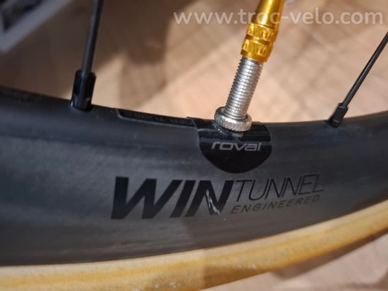 Roues Roval Alpinist CLX 1 - CDR SRAM + K7 Sram FORCE + HOUSSES - 7