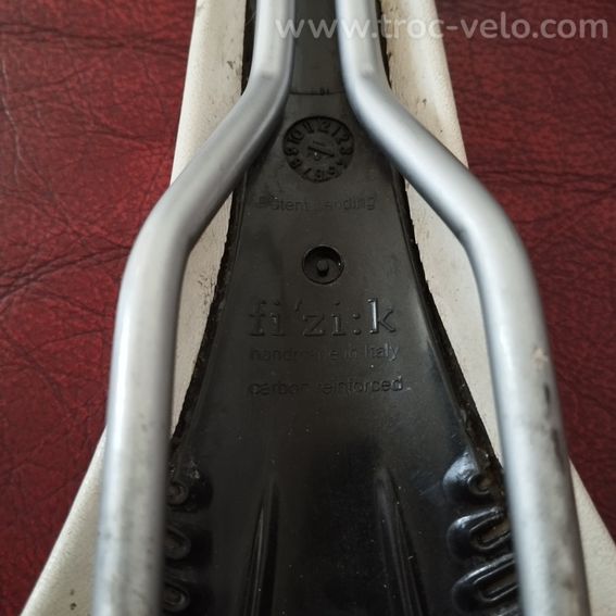 Selle Fizik carbon Wing Flex cuir blanc en Bé - 4