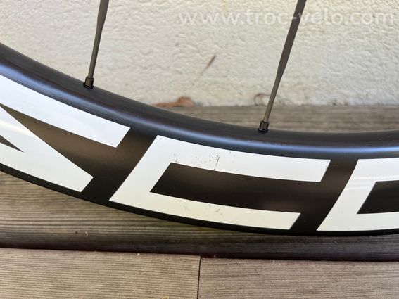 Vélo complet Zeen UltraLite 2026 état neuf DuraAce + roues carbone - 13