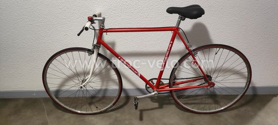 Insigne De Vélo Ancien TANANARIVIENNE – Tube De Direction (France)