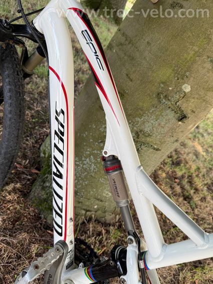 SPECIALIZED EPIC Expert – TAILLE M – 26” – 27 VITESSES - 3