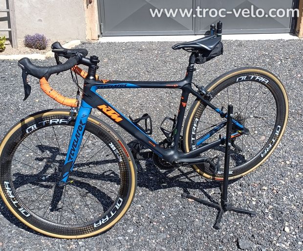 KTM Revelator 3300 - 3