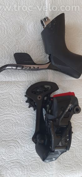 Vend dérailleur et manette de freins pour dérailleur arrière  - 2